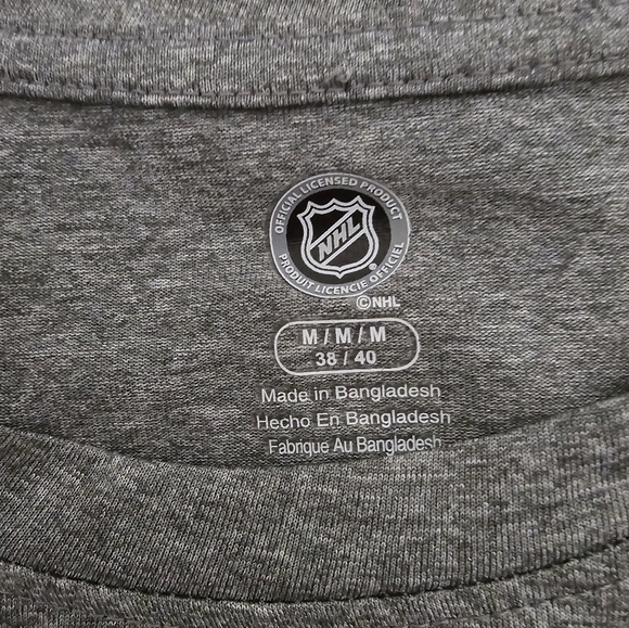 Toronto Maple Leafs Long Sleeve Shirt. 100% Polyester. Dry Fit (US Medium 38/40) - Picture 4 of 5